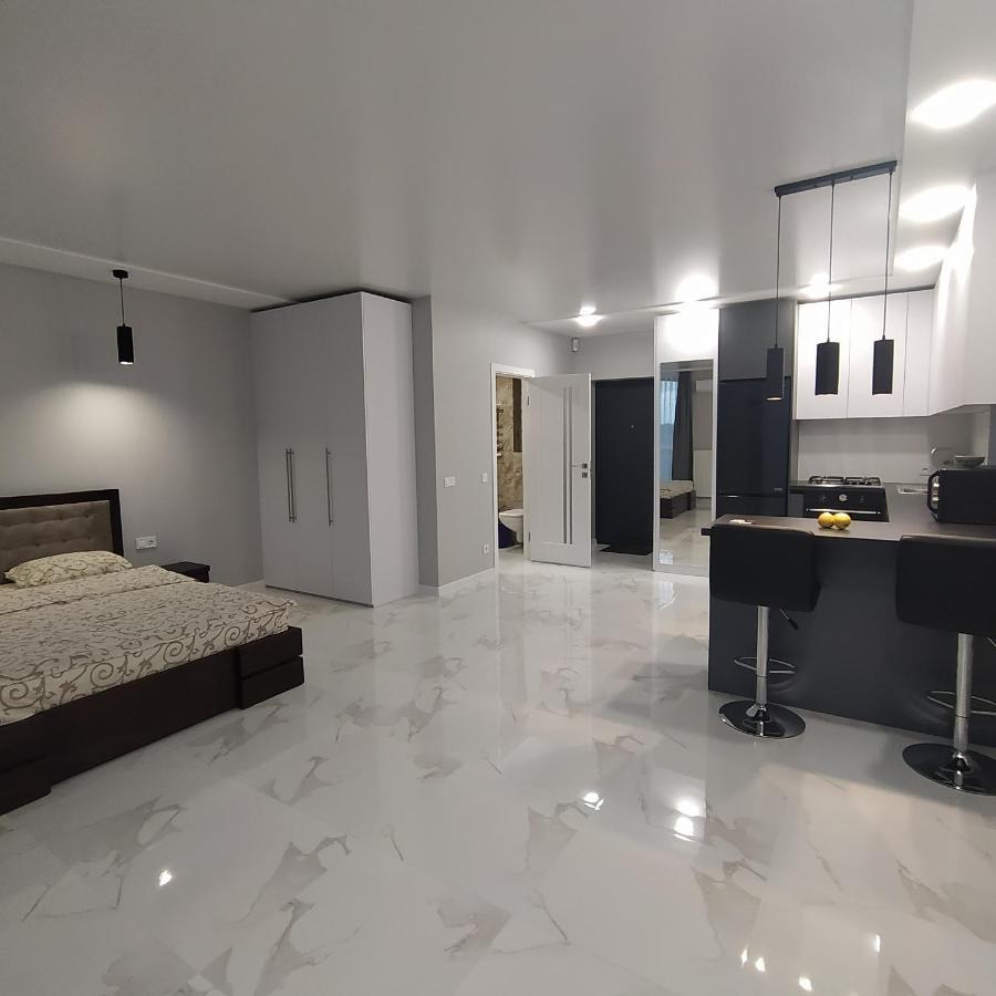 Vip Apartment Near Center Lviv Luaran gambar