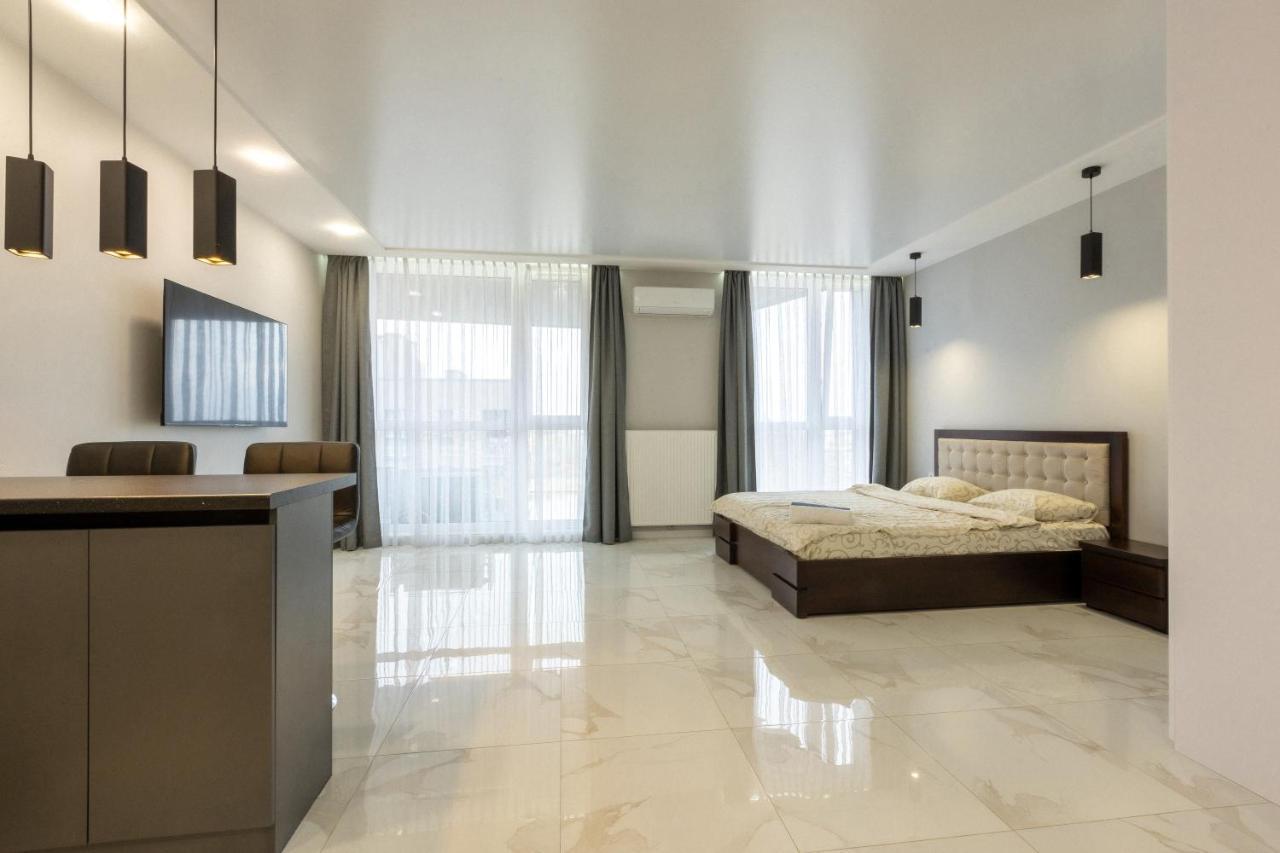 Vip Apartment Near Center Lviv Luaran gambar
